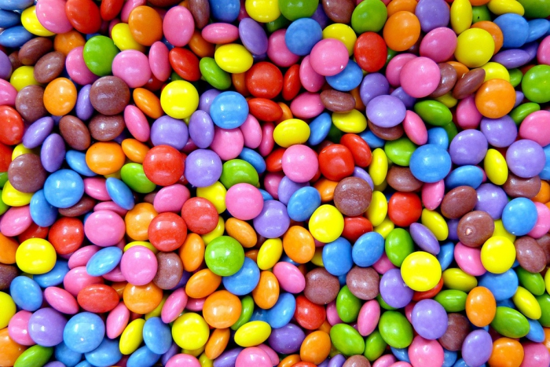 confiserie-FLAYOSC-min_smarties_confectionery_lenses-1150911